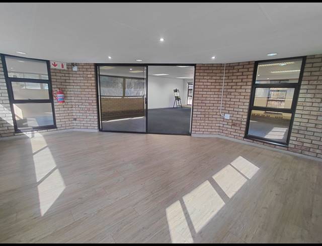 149M² OFFICE TO LET IN HURLINGHAM